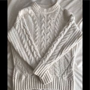 H & M sweater